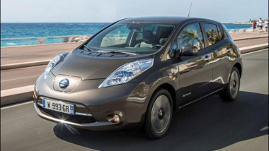 Nissan Leaf 30 kWh, l'autonomia non fa più paura