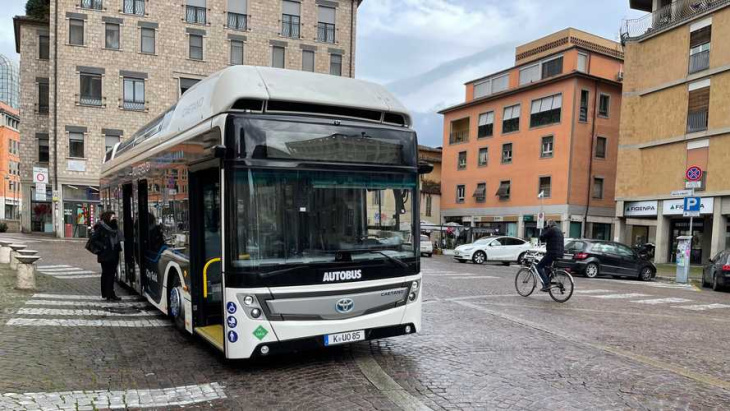 in arrivo gli autobus a idrogeno prodotti in italia