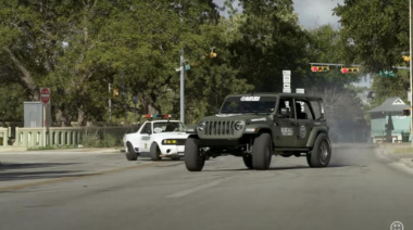 Subaru insegue una Jeep come se non ci fosse un domani [VIDEO]