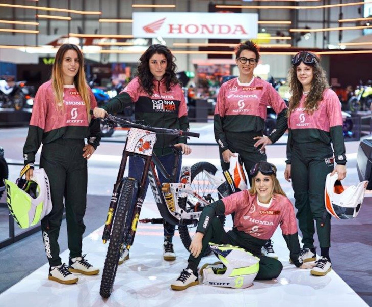 honda downhillher female racing team: pronte alla sfida