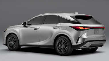 Lexus RX 2023: prezzo, interni e dimensioni nel dettaglio