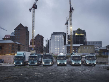 Volvo Trucks incrementa l’offerta di camion elettrici