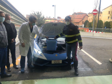 Trapianti, con la Lamborghini Huracan per consegnare due reni a Roma e Modena