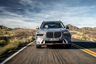 Nuova BMW X7, il super Suv è unʼesplosione di modernità