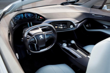 Peugeot i-cockpit, dieci anni di evoluzione tecnologica