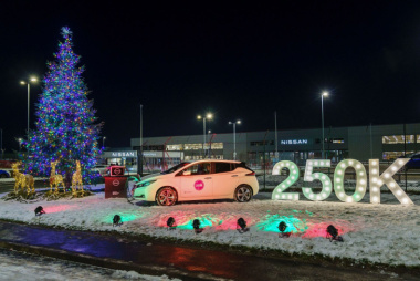 Una Nissan Leaf accende l’albero di Natale a Sunderland