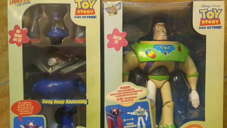 vintage toys: da beetlejuice a zurg: chi se li ricorda?