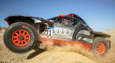 Dakar, si parte: tutti contro l'Audi elettrica