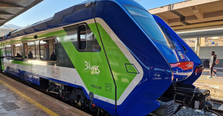 mobilità sostenibile, consegnati 7 treni blues in sicilia, toscana e sardegna
