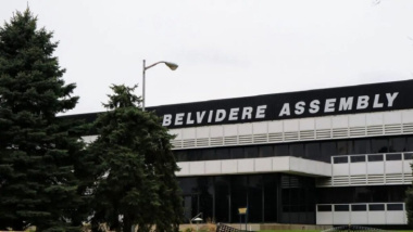Stellantis: chiude lo stabilimento Jeep, licenziati oltre 1.200 dipendenti