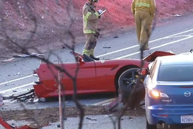 Ferrari tranciata a metà in un terribile incidente in California: muore 71enne alla guida della supercar