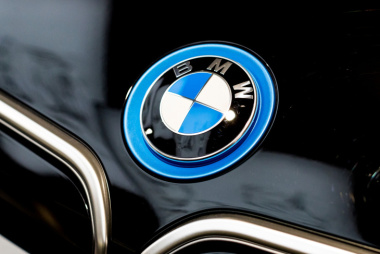 Gruppo BMW, raddoppiano le vendite delle elettriche nel 2022. BMW i5 arriva nel 2023