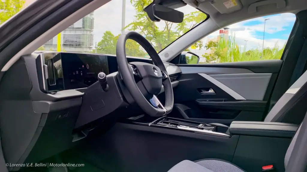 android, opel astra sports tourer 2022: prima prova su strada della nuova station wagon [foto e video]