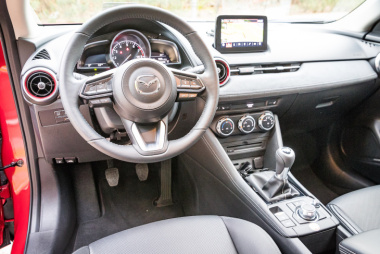 Prova nuova Mazda CX-3 2018: Stile, Diesel e guida sportiva!