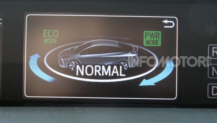  toyota prius plug-in hybrid: test drive, autonomia, prestazioni