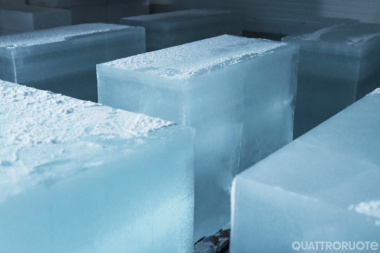 Polestar – A Rovaniemi il concessionario è un blocco di ghiaccio