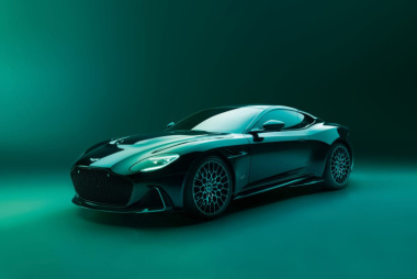 Aston Martin DBS770 Ultimate, debutta la super GT della casa britannica