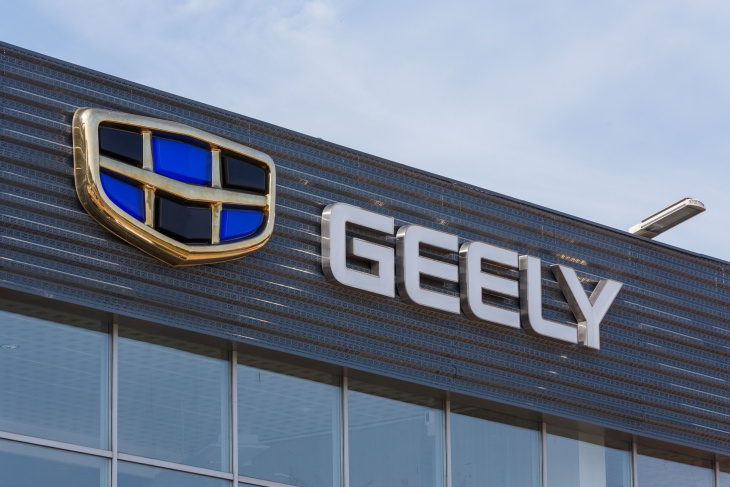 geely apre un nuovo centro per il design e l'innovazione a milano
