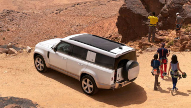 Land Rover aumenta la produzione della Defender