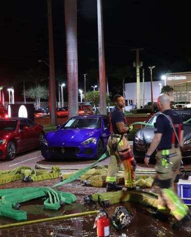 Florida – Palm Beach, l’ascensore della concessionaria devasta una Ferrari Roma