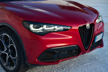 Alfa Romeo Stelvio 2023, è sempre “lei”. Per fortuna