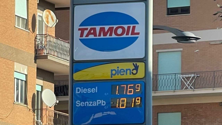 il prezzo del diesel pareggia la benzina: ecco perché