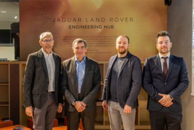 Jaguar Land Rover lancia un Engineering Hub in Italia
