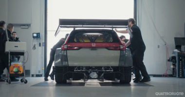 Honda CR-V Hybrid Racer Project: una Suv (ibrida) da pista con 800 CV - VIDEO