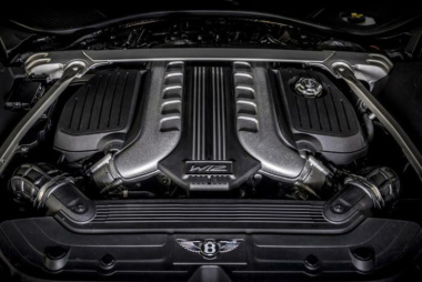 Bentley dice addio al 12 cilindri, gamma sempre più elettrica. L’ultimo modello spinto dal “nobile” motore sarà la Batur