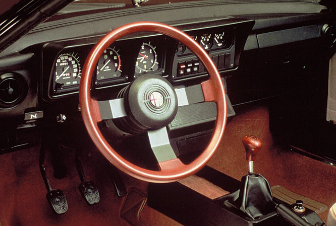 Jeremy Clarkson: “Auto nuove? Meglio la mia Alfa Romeo GTV6”