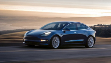 Tesla Model 3 con gli incentivi statali grazie al taglio del prezzo di listino
