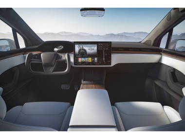 Tesla Model X: caratteristiche, design, motori e prestazioni
