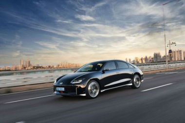 Hyundai Ioniq 6, in cerca di gloria ai World Car Awards