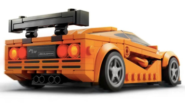 Lego: due modellini celebrano i 60 anni della McLaren