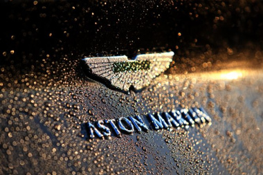 Aston Martin DB12, debutto entro fine 2023: test al Nurburgring