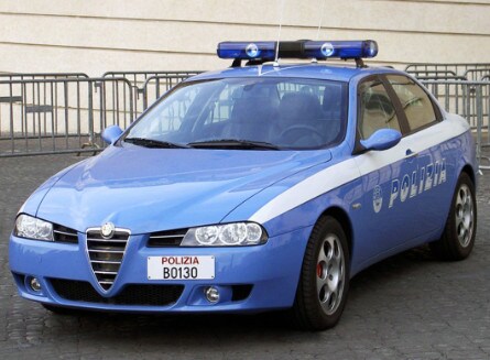polizia, le auto più simboliche dall’alfa romeo alla lamborghini
