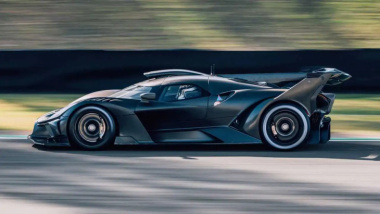 Bugatti, al via test in pista per supercar Bolide da 1.600 cv. Prezzo più di 4 milioni di euro, in consegna dal 2024