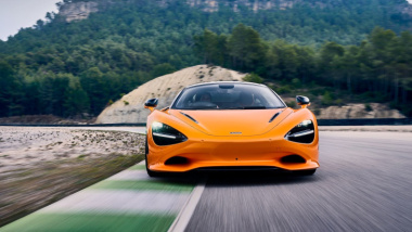 Nuova McLaren 750S, è più potente e promette forti emozioni