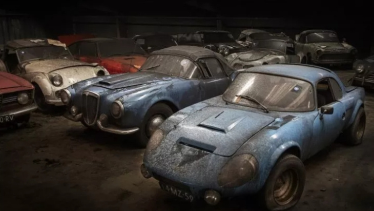 clamoroso in olanda: nascoste 230 auto d'epoca, alcune conservate in una chiesa sconsacrata