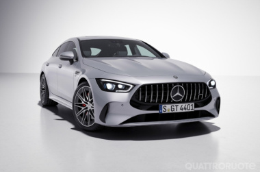 Mercedes-AMG, nuovo look per le GT Coupé 4 con motore sei cilindri