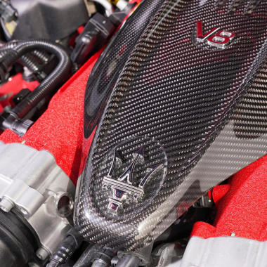 Maserati celebra il motore V8 al Motor Valley Fest. Occasione per tributo al propulsore che uscirà di scena a fine anno