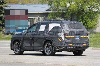 Lexus TX: primo avvistamento del nuovo SUV a tre file [FOTO SPIA]