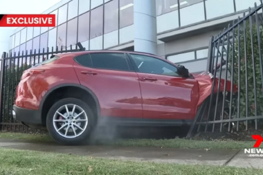 Alfa Romeo Stelvio rubata si schianta durante inseguimento con la polizia [VIDEO]