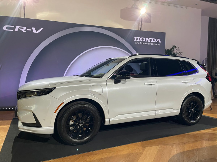 Honda CR-V 2023, come cambia la sesta generazione