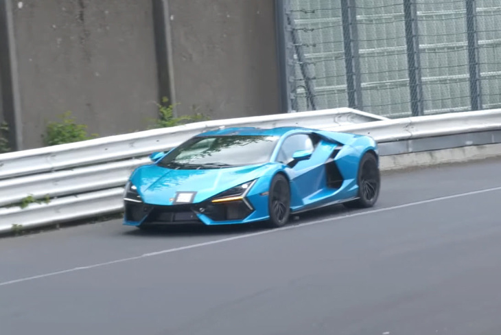 Lamborghini Revuelto al Nurburgring, è caccia al record?