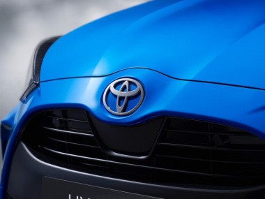 Toyota Yaris 2024: tante novità ed un nuovo motore da 130 CV [FOTO]