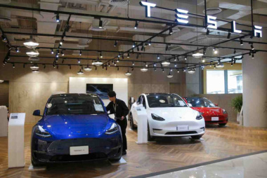 Tesla Model 3, il momento è adesso: inventari in svendita