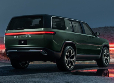 Rivian R2: nuovi dettagli sul SUV che punta a conquistare il mercato europeo