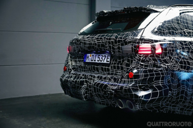 BMW M5 Touring 2024: motore, teaser, anticipazioni e uscita