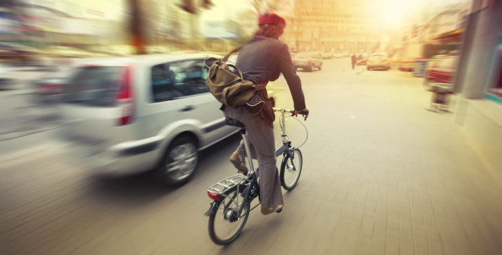 andare in bici in modo sicuro: cosa non dimenticare?